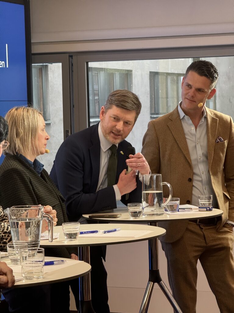 8 Till minne av Jakob Lagercrantz