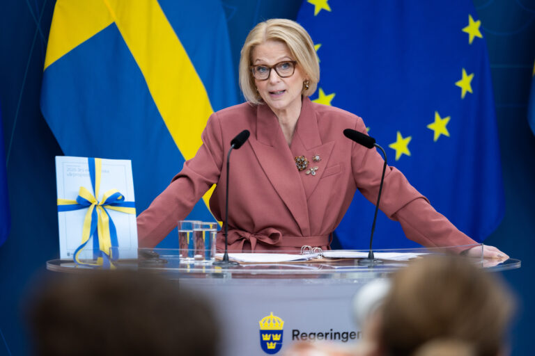 2030 om vårbudgeten: Dubbelseger för fossilerna 8 260413 VAP presstraff 5 2030 om vårbudgeten: Dubbelseger för fossilerna